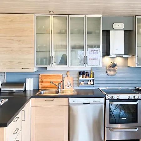4 Bedroom Beautiful In