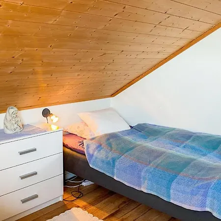 4 Bedroom Beautiful In Leknes
