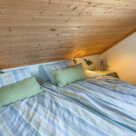4 Bedroom Beautiful In Prázdninový dům