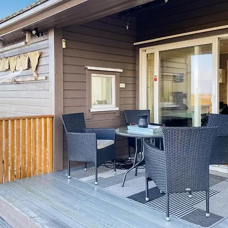 4 Bedroom Beautiful In * Leknes
